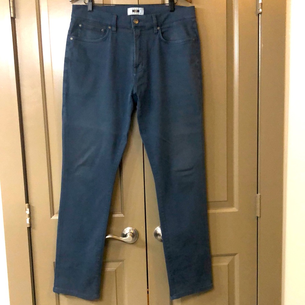 These are some great 34/32 Joseph Abboud pants.